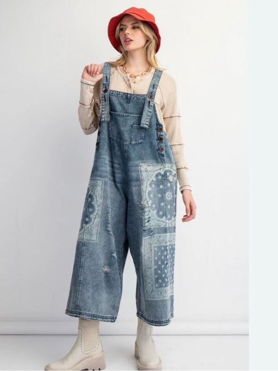 easel Denim - Easel Denim Bandana Patch Wide-Leg Overalls - Blue